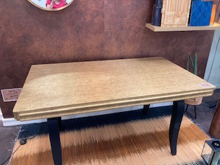 photo covering réalisée table boutique 2